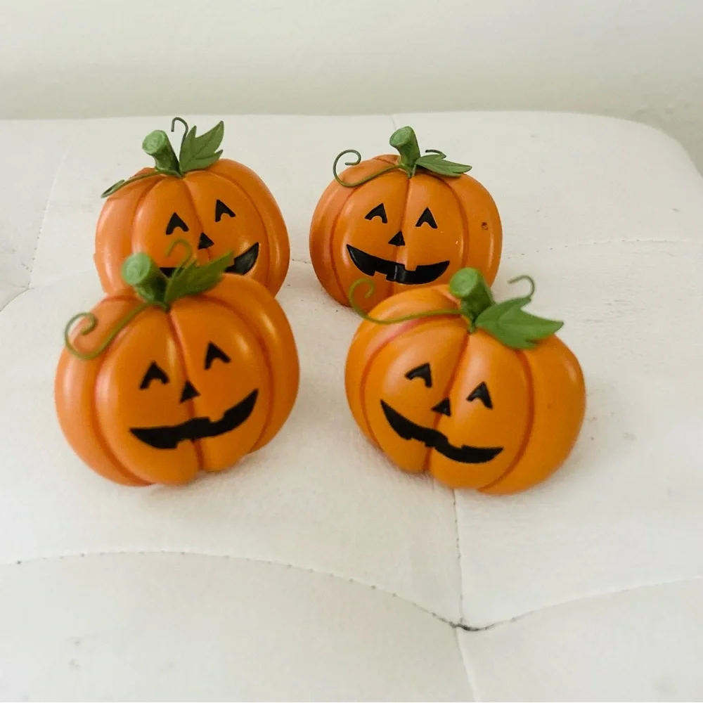 Pier 1 Halloween Pumpkin Napkin Rings Set of 4